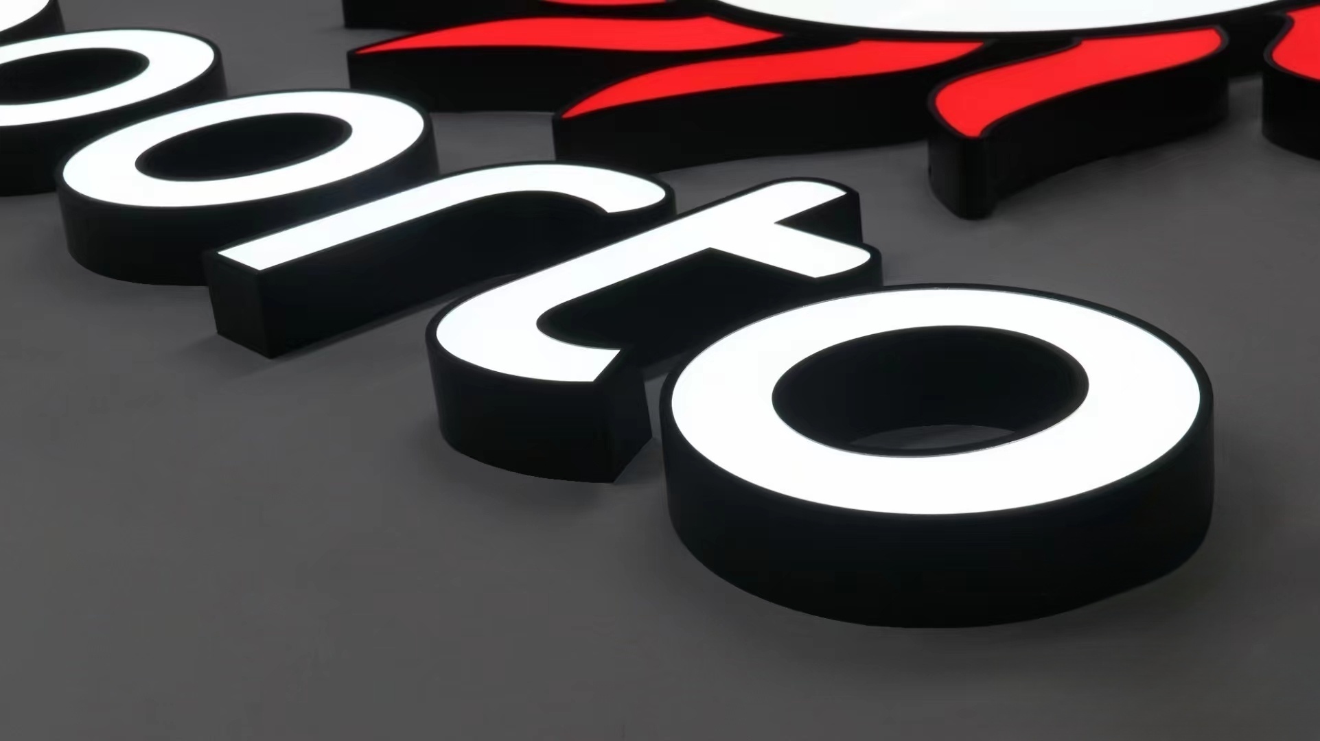 Front Lit Letters Manufacturer |Trim cap channel letter